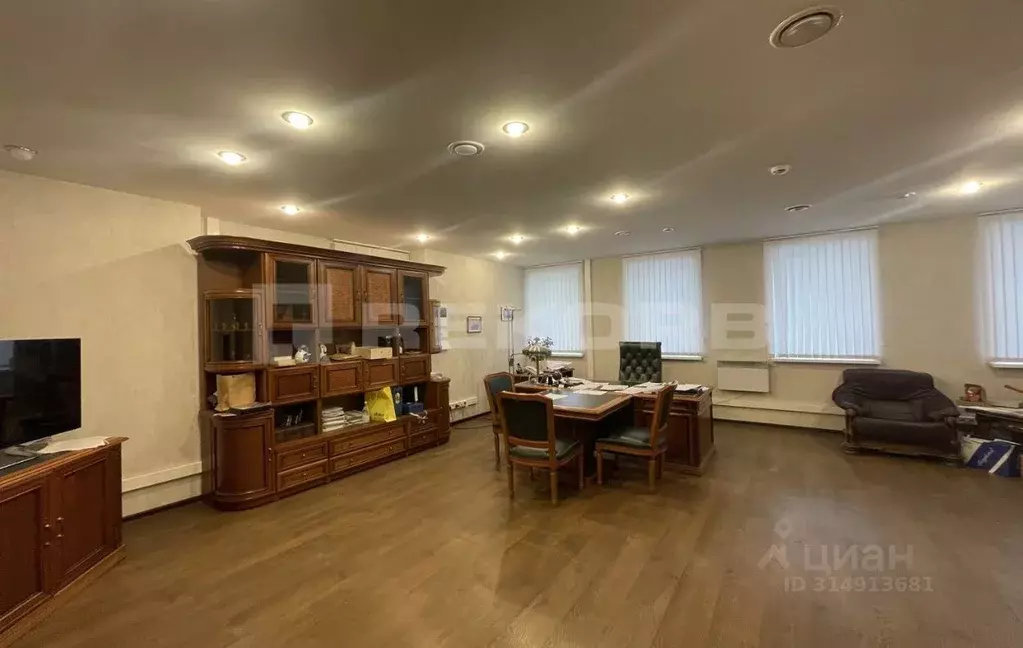 Офис в Санкт-Петербург Московский просп., 105 (630 м) - Фото 0