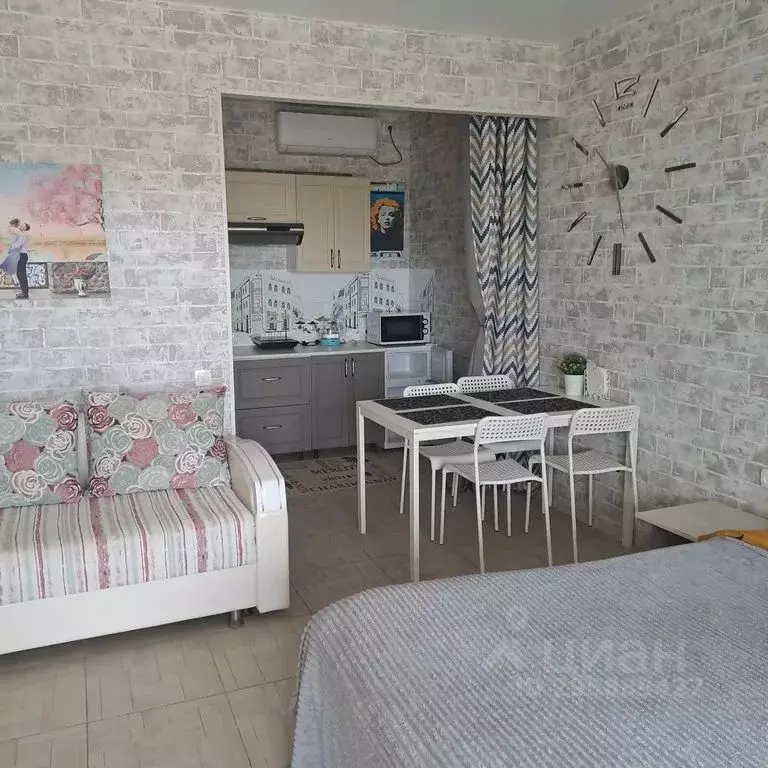 Студия Крым, Черноморский район, Оленевское с/пос, с. Оленевка ул. ... - Фото 1