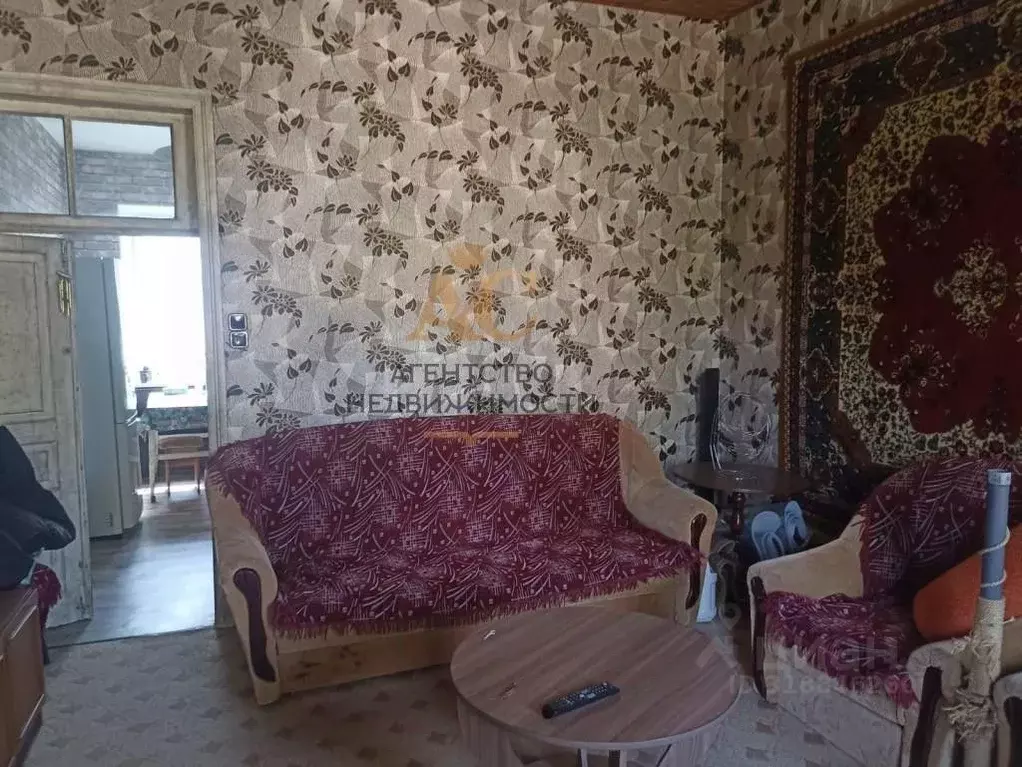2-к кв. Крым, Феодосия ул. Октябрьская, 6 (50.0 м) - Фото 1