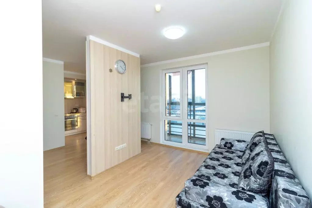 Студия Тюменская область, Тюмень ул. Ю.-Р.Г. Эрвье, 24к1 (30.0 м) - Фото 1