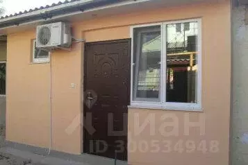 Дом в Крым, Феодосия ул. Земская, 5 (12 м) - Фото 1