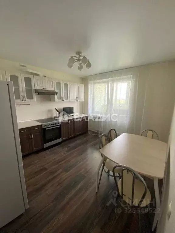 2-к кв. Владимирская область, Владимир ул. Гвардейская, 17 (72.0 м) - Фото 2