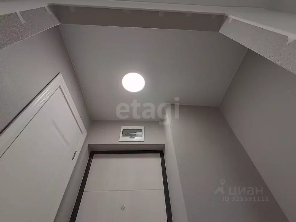 Студия Тюменская область, Тюмень Олимпийская ул., 32 (12.8 м) - Фото 1