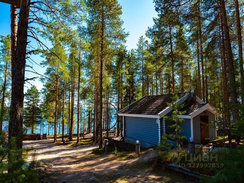 Комната Карелия, Калевала пгт ул. Вяйнямейнена, 136 - Фото 1