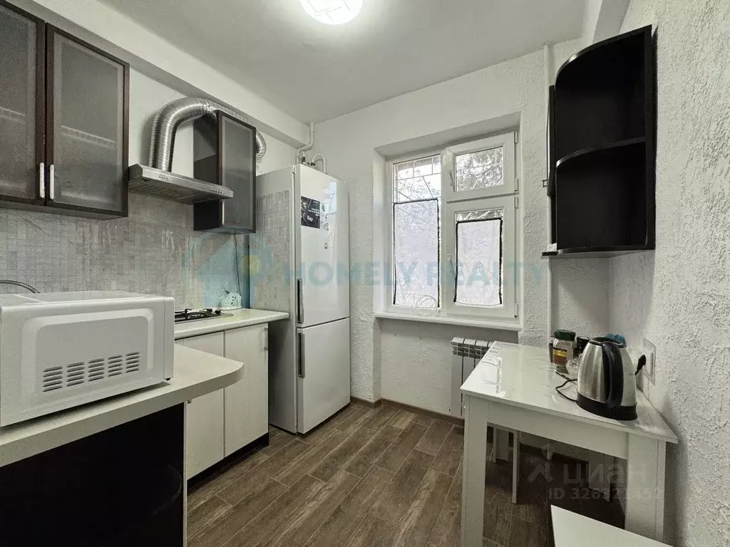 2-к кв. Севастополь просп. Октябрьской Революции, 59 (44.5 м) - Фото 1