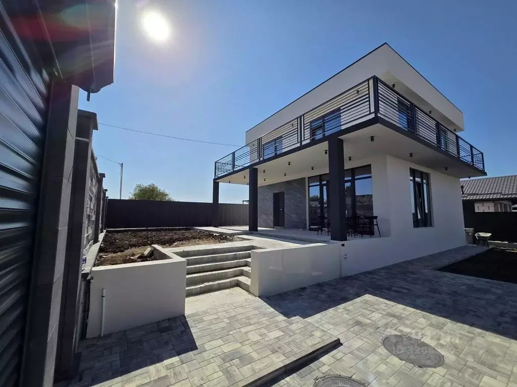 Дом в Севастополь ул. Генерала Провалова (180 м) - Фото 1