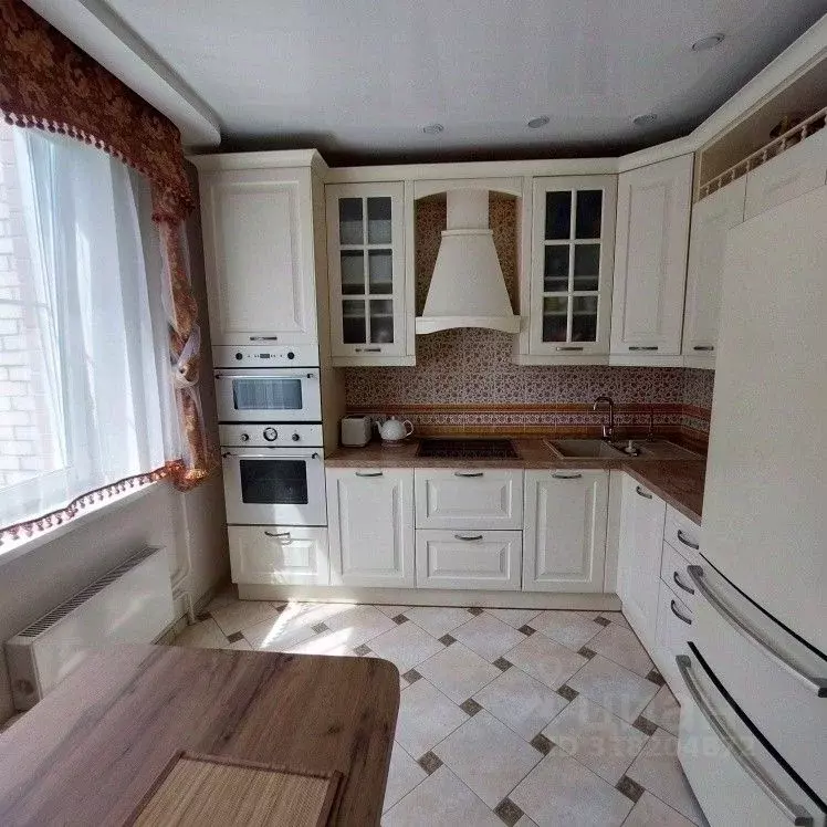2-к кв. Свердловская область, Екатеринбург ул. Калинина, 22 (57.8 м) - Фото 0