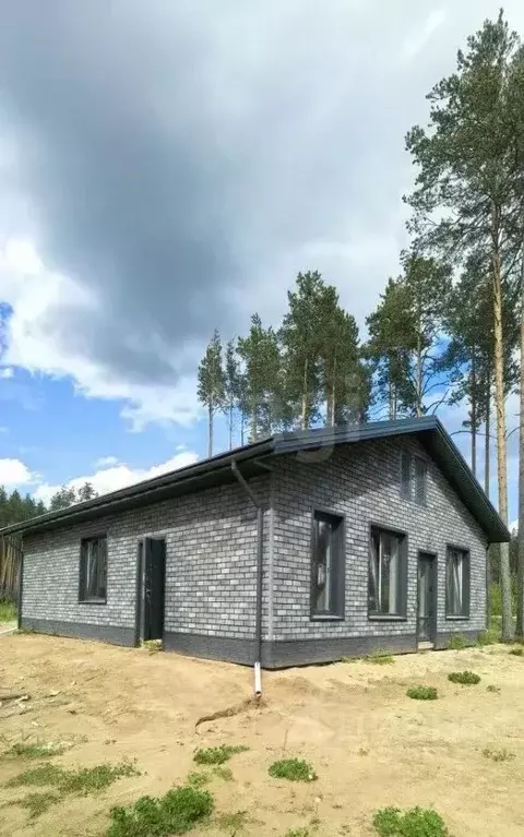 Дом в Коми, Сыктывкар городской округ, Краснозатонский пгт ул. ... - Фото 2