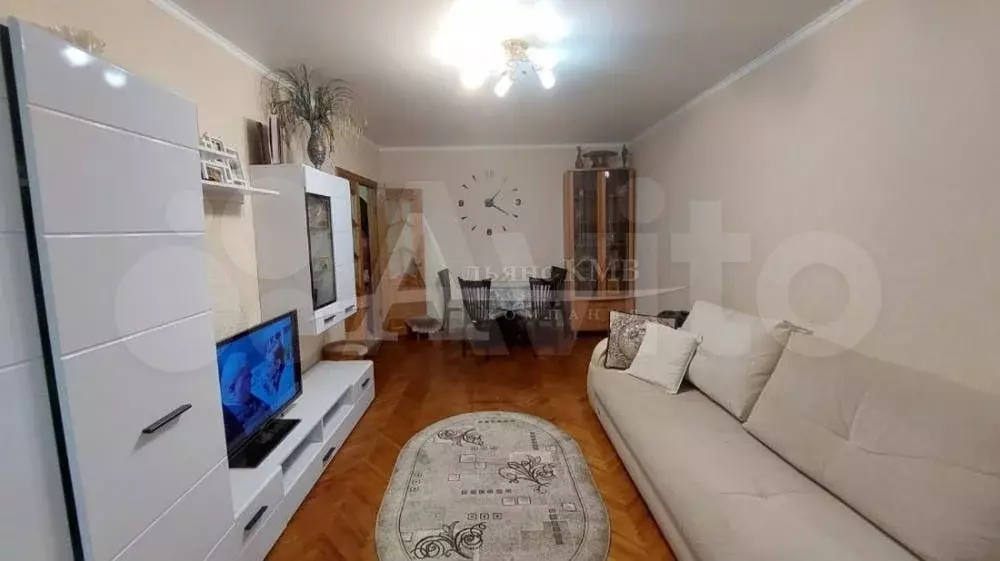 3-к. квартира, 72,1 м, 4/4 эт. - Фото 0