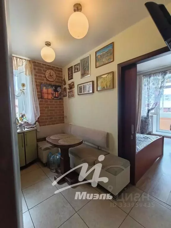 Комната Москва 1-й Басманный пер., 5/20С2 (10.0 м) - Фото 2