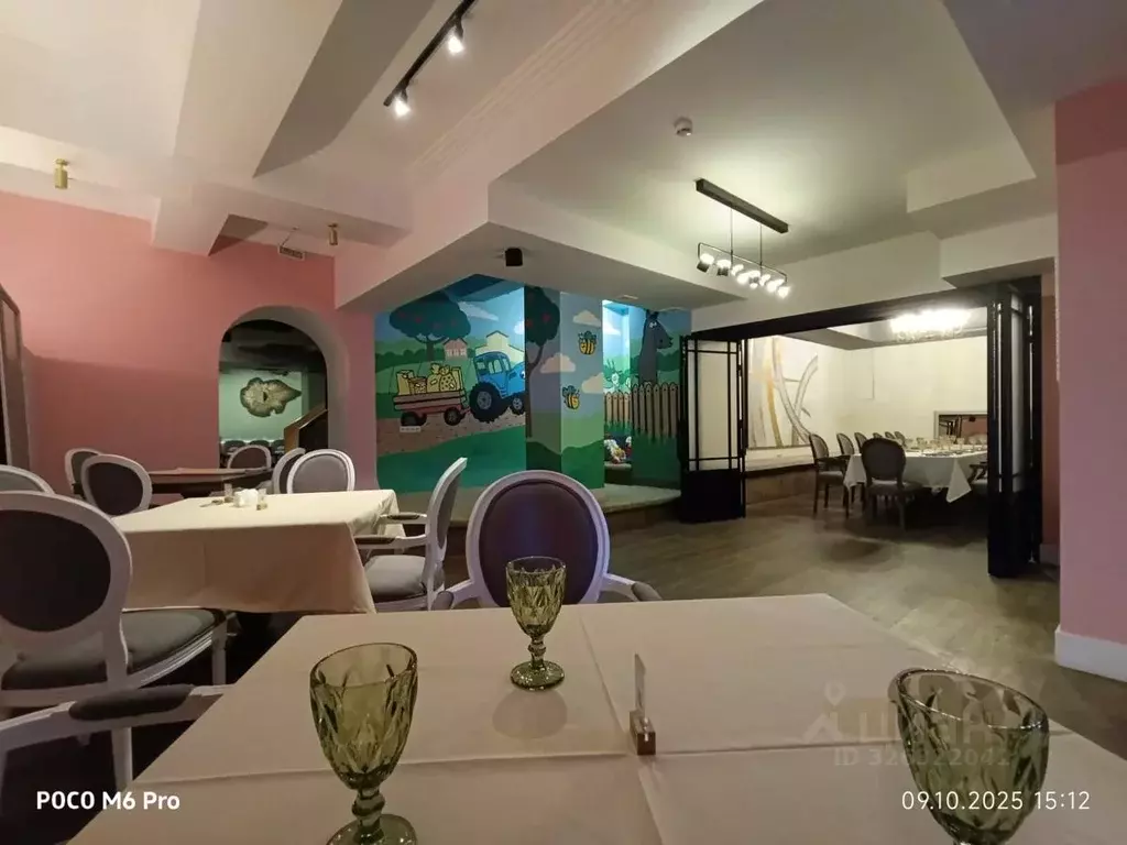 Торговая площадь в Москва Бережковская наб., 12 (400 м) - Фото 1