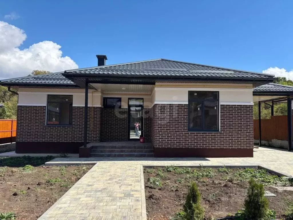 Дом в Крым, Симферопольский район, Добровское с/пос, с. Краснолесье ... - Фото 1