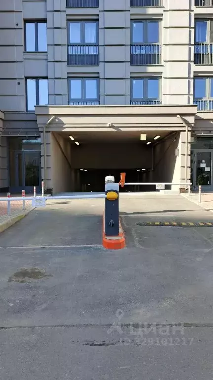 Гараж в Санкт-Петербург Октябрьская наб., 40 (14 м) - Фото 2