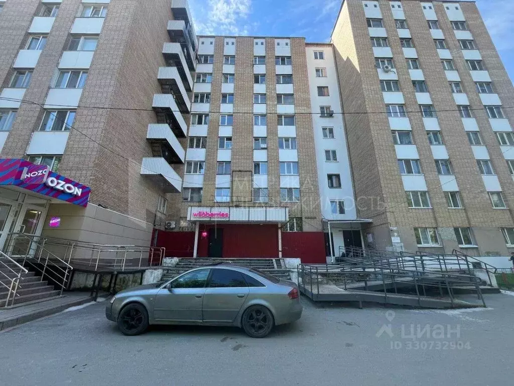 Студия Тюменская область, Тюмень ул. Республики, 212 (17.5 м) - Фото 1