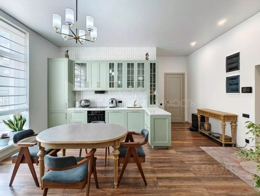 2-к кв. Тюменская область, Тюмень ул. Щербакова, 2к2 (65.5 м) - Фото 1