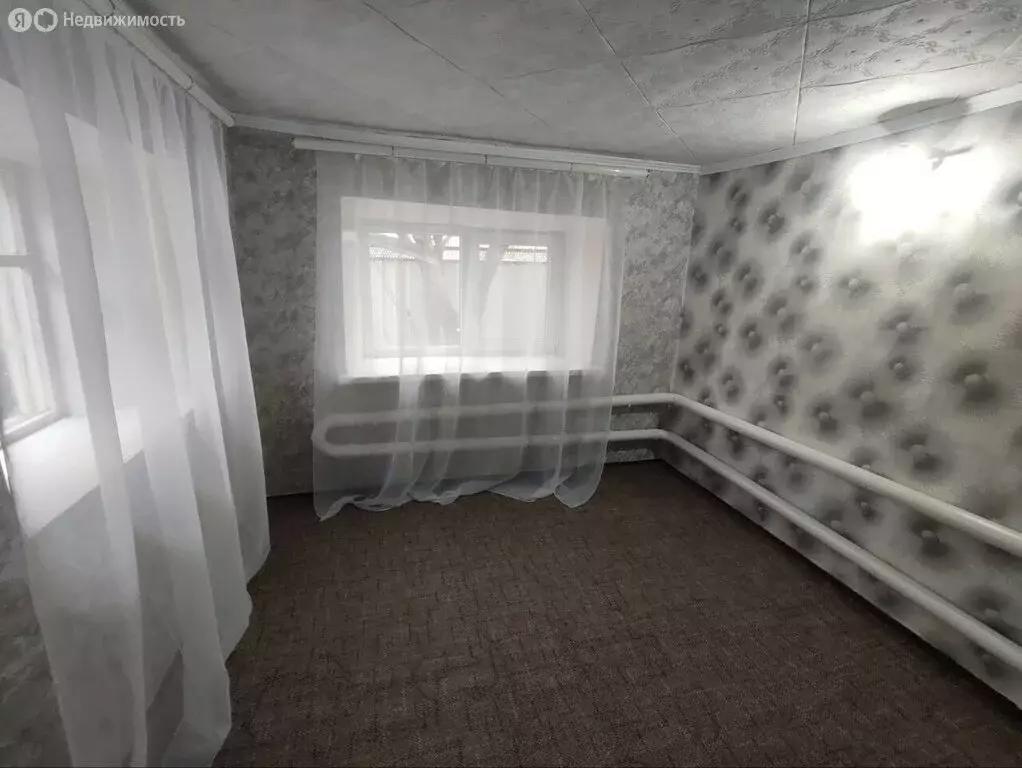 Дом в Белая Калитва, улица 6-я Линия, 39 (33.7 м) - Фото 1