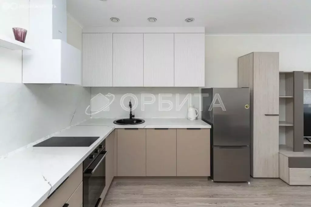 1-комнатная квартира: Тюмень, улица Федюнинского, 56 (47.5 м) - Фото 1