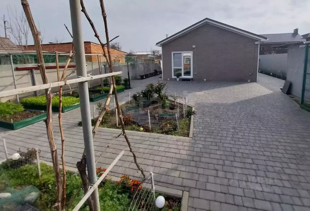 Дом в Краснодарский край, Ейск Первомайская ул. (71 м) - Фото 0