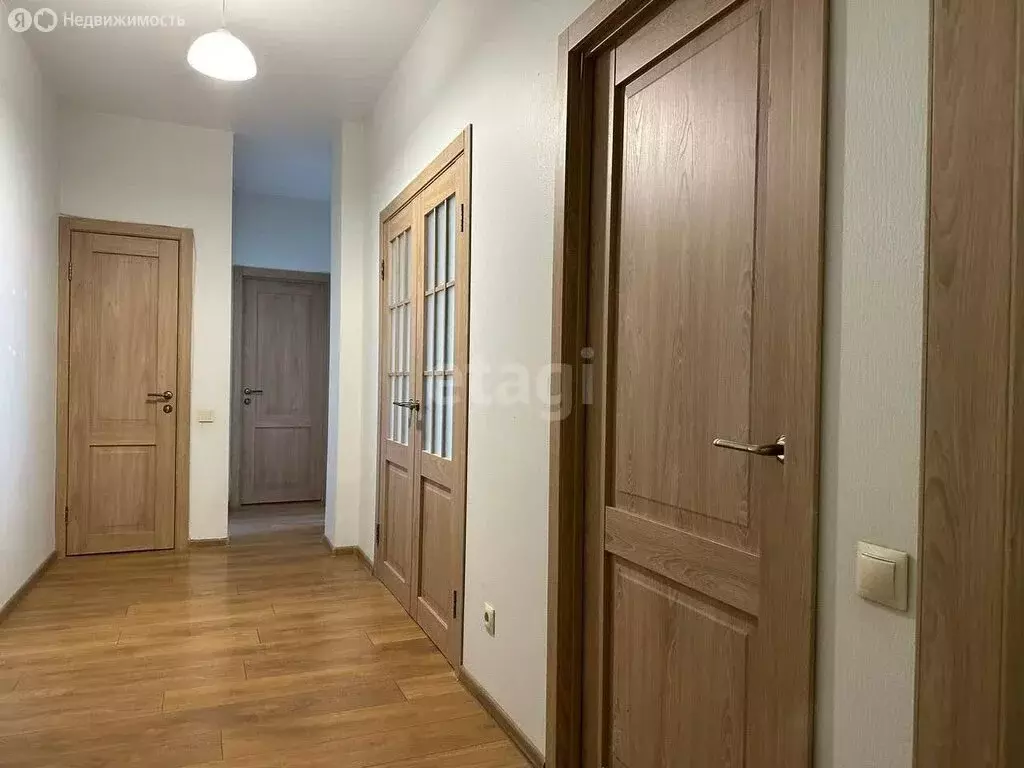 2-комнатная квартира: Батайск, улица Комарова, 132А (70.1 м) - Фото 0