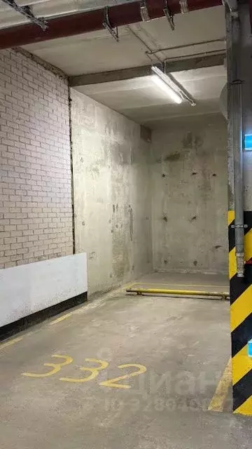 Гараж в Санкт-Петербург Малая Бухарестская ул., 12 (18 м) - Фото 2