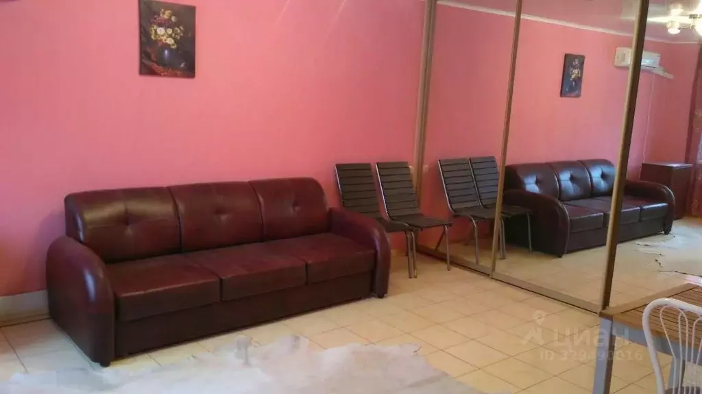 Студия Курская область, Курск Почтовая ул., 2 (32.0 м) - Фото 1