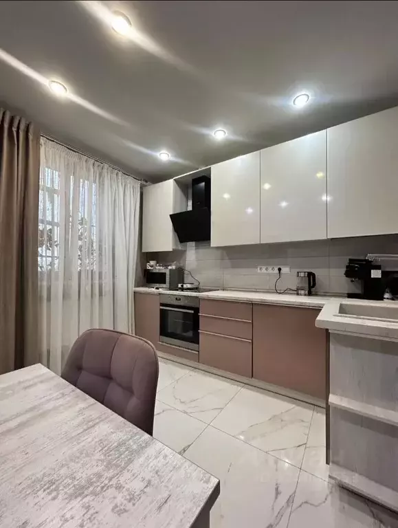 1-к кв. Саратовская область, Саратов ул. Имени Н.Г. Чернышевского, 89 ... - Фото 1