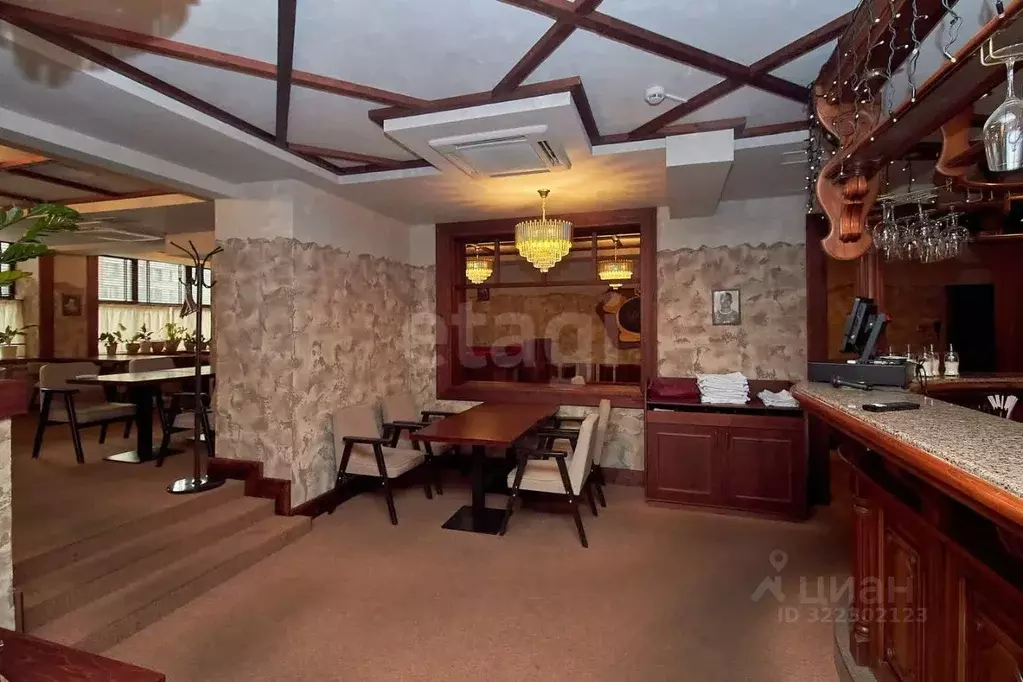 Помещение свободного назначения в Тюменская область, Тюмень ул. ... - Фото 1