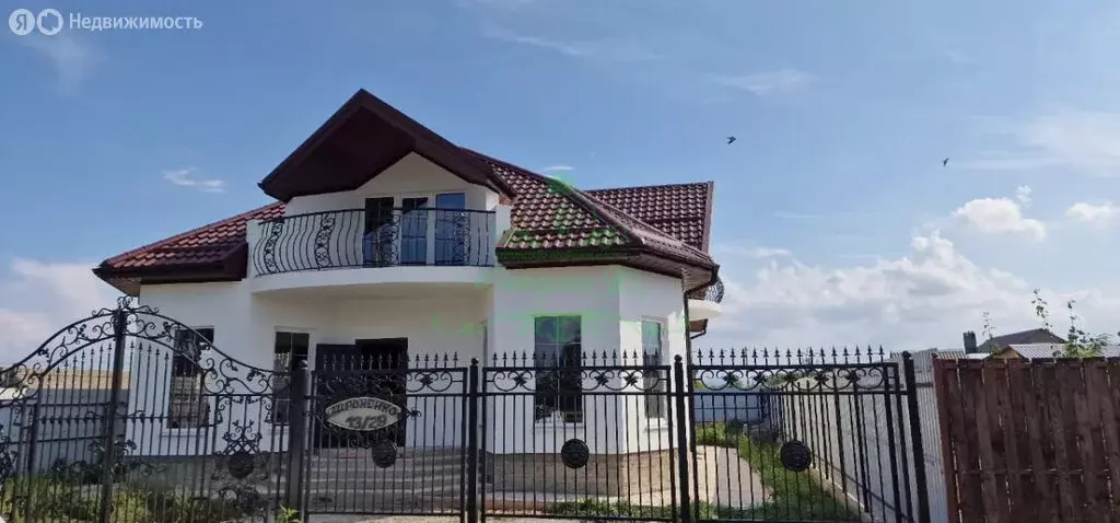 Дом в Крымск, улица Мироненко (267.2 м) - Фото 2