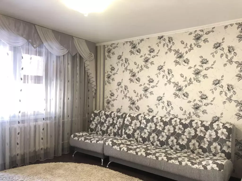 2-к кв. Омская область, Омск ул. 7-я Линия, 190 (59.0 м) - Фото 1