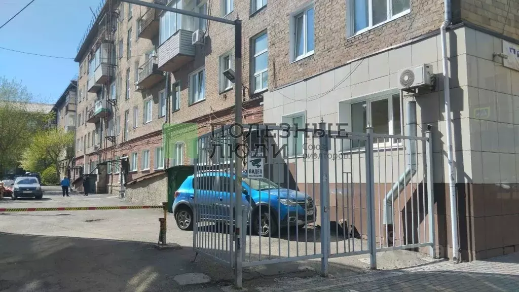 2-к кв. Красноярский край, Красноярск ул. Карла Маркса, 141 (40.4 м) - Фото 0
