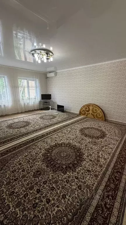 Дом в Астраханская область, Харабали ул. Матросова, 1 (85 м) - Фото 1