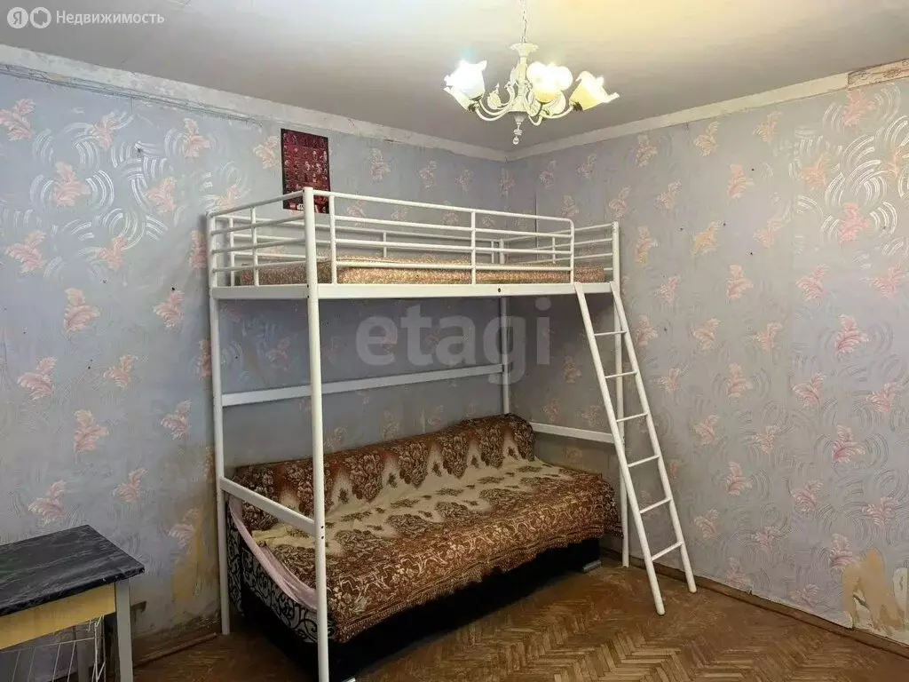 1к в 9-комнатной квартире (13 м) - Фото 1