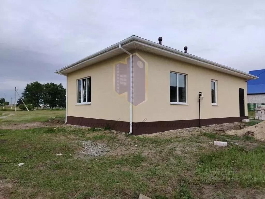 Коттедж в Белгородская область, Старооскольский городской округ, с. ... - Фото 1