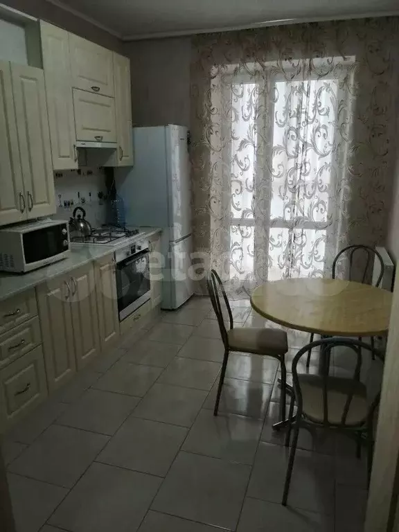 1-к. квартира, 50 м, 4/9 эт. - Фото 1