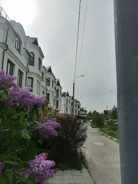 2-к кв. Московская область, Красногорск бул. Павшинский, 47 (60.0 м) - Фото 0