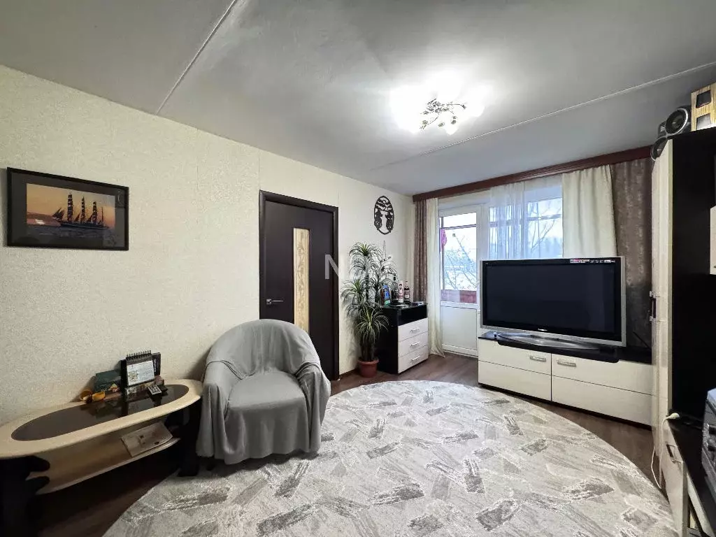 Продается 2-комнатная квартира - Фото 1