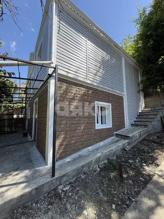 Дом в Краснодарский край, Туапсе пер. Ломоносова, 29 (94 м) - Фото 1
