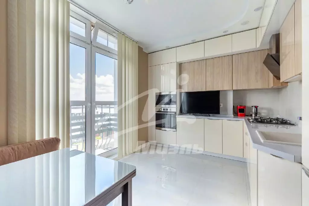 Продается 3-комнатная квартира - Фото 1