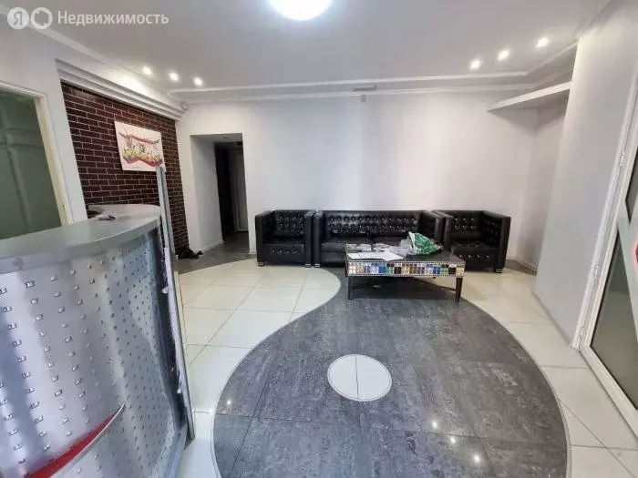 5-комнатная квартира: Симферополь, улица Жуковского, 24к1 (96 м) - Фото 1