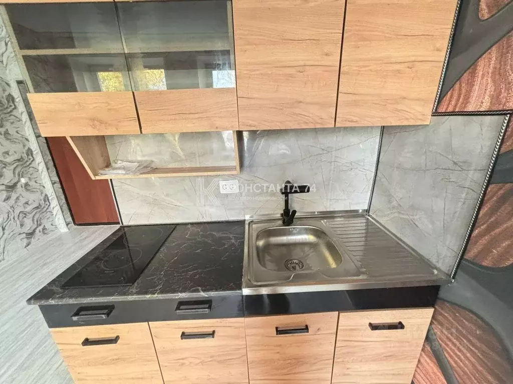 Комната Челябинская область, Челябинск ул. 40-летия Октября, 18 (19.0 ... - Фото 1