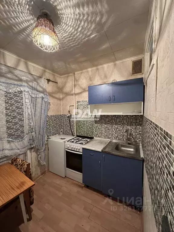 2-к кв. Челябинская область, Челябинск Краснознаменная ул., 42 (40.5 ... - Фото 1