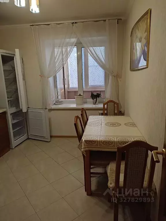 2-к кв. Алтайский край, Барнаул ул. Антона Петрова, 247 (65.0 м) - Фото 2