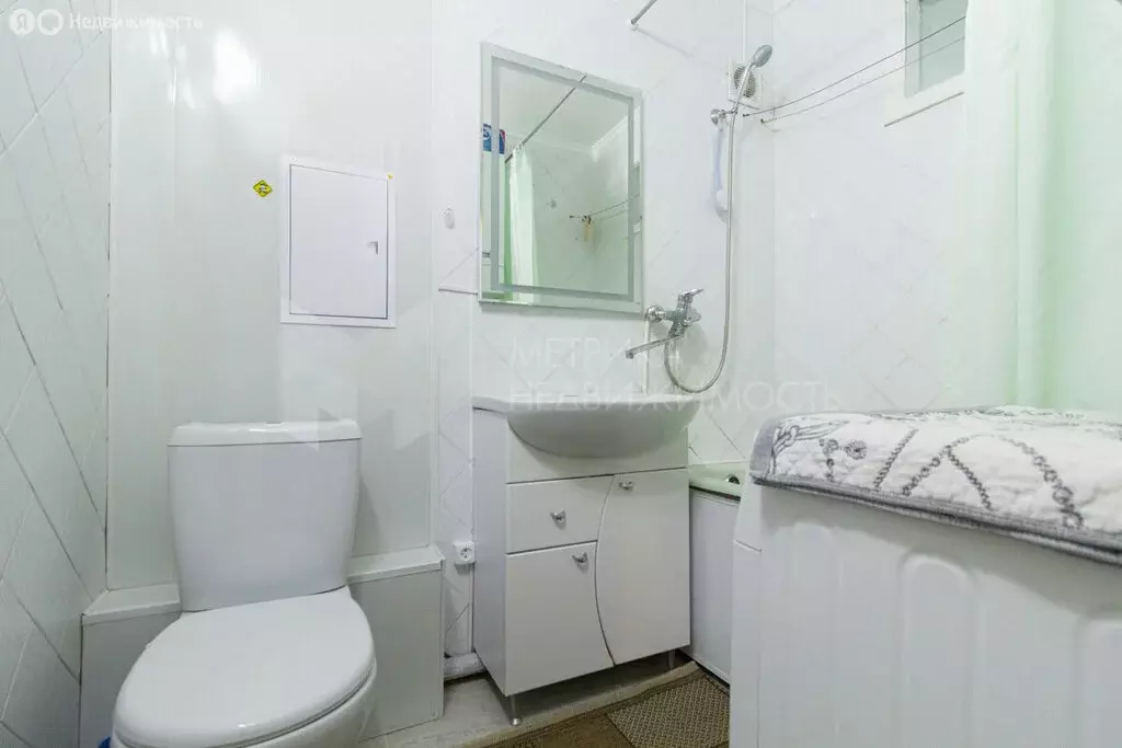 3-комнатная квартира: Тюмень, улица Республики, 194 (59.6 м) - Фото 1