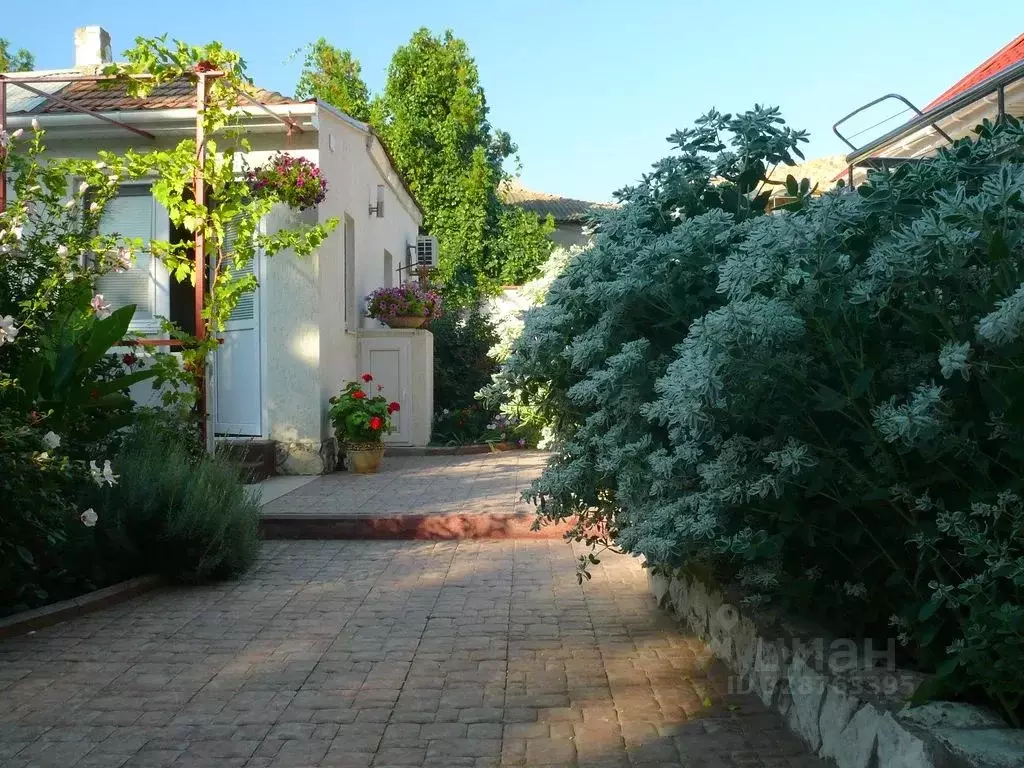 Дом в Крым, Феодосия муниципальный округ, Коктебель пгт ул. Калинина, ... - Фото 1