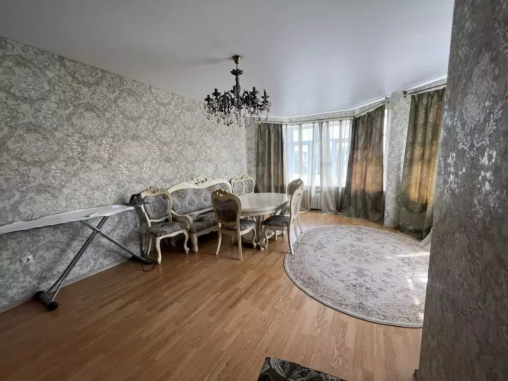 2-к. квартира, 70 м, 4/5 эт. - Фото 1