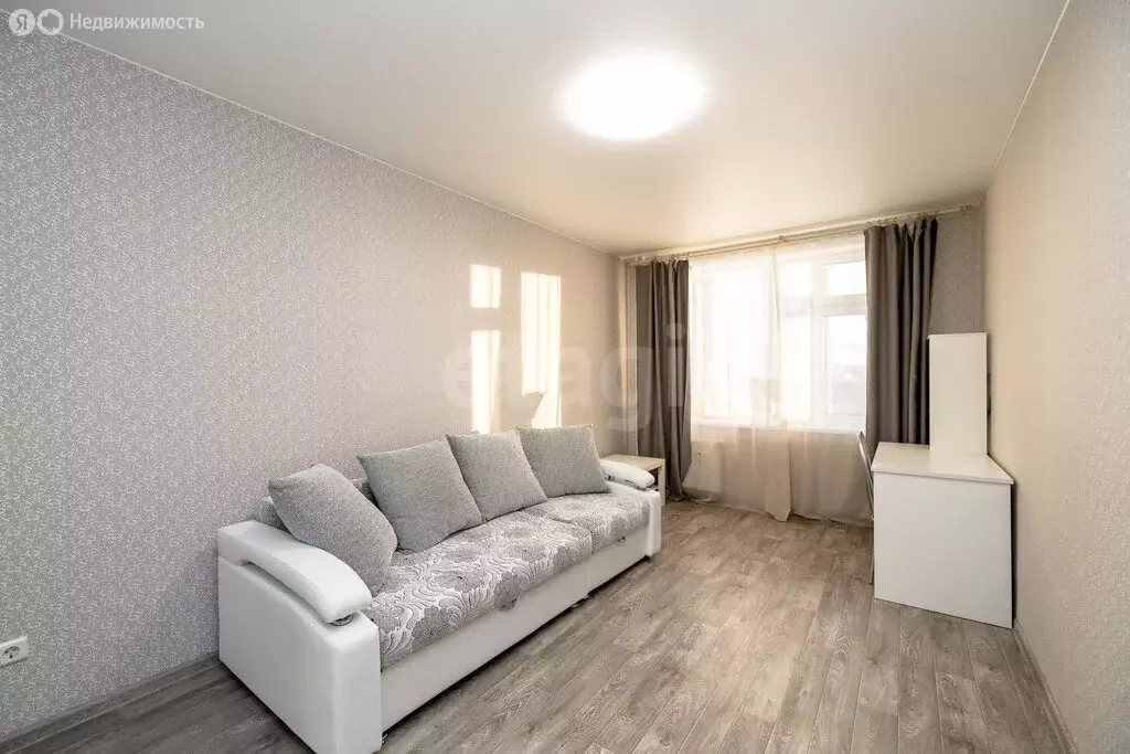 2-комнатная квартира: Тюмень, улица Александра Протозанова, 12к1 (53 ... - Фото 2