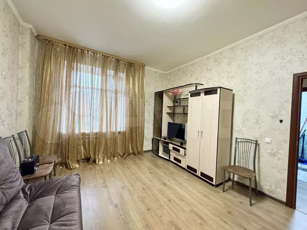 1-к. квартира, 40 м, 2/5 эт. - Фото 1