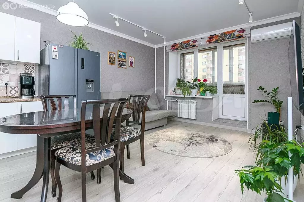 2-комнатная квартира: Тюмень, Линейная улица, 17 (67.3 м) - Фото 1