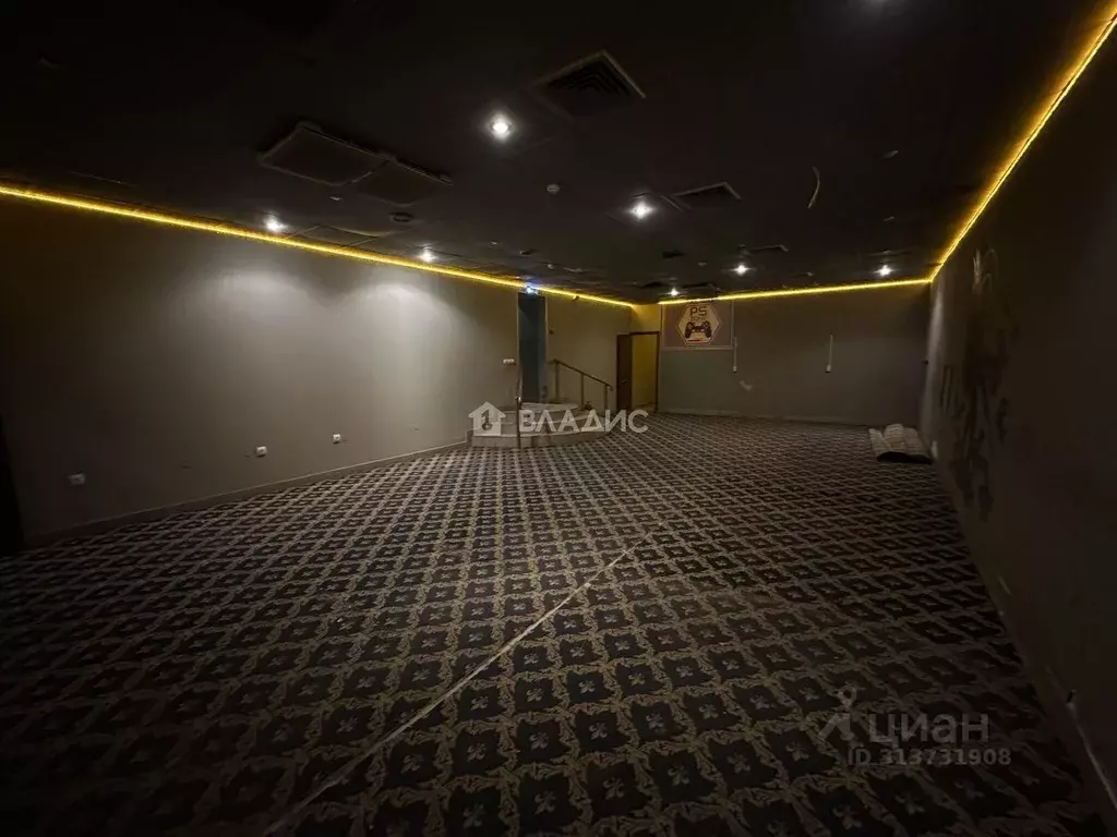 Помещение свободного назначения в Коми, Сыктывкар ул. Бабушкина, 31 ... - Фото 1