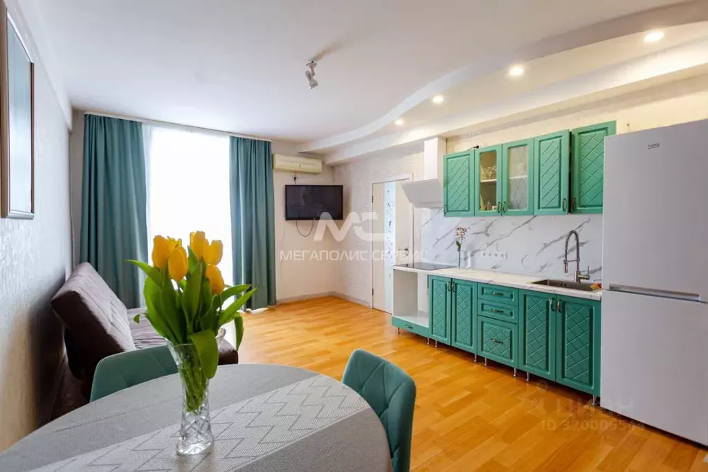 3-к кв. Кемеровская область, Новокузнецк просп. Курако, 16 (77.4 м) - Фото 0